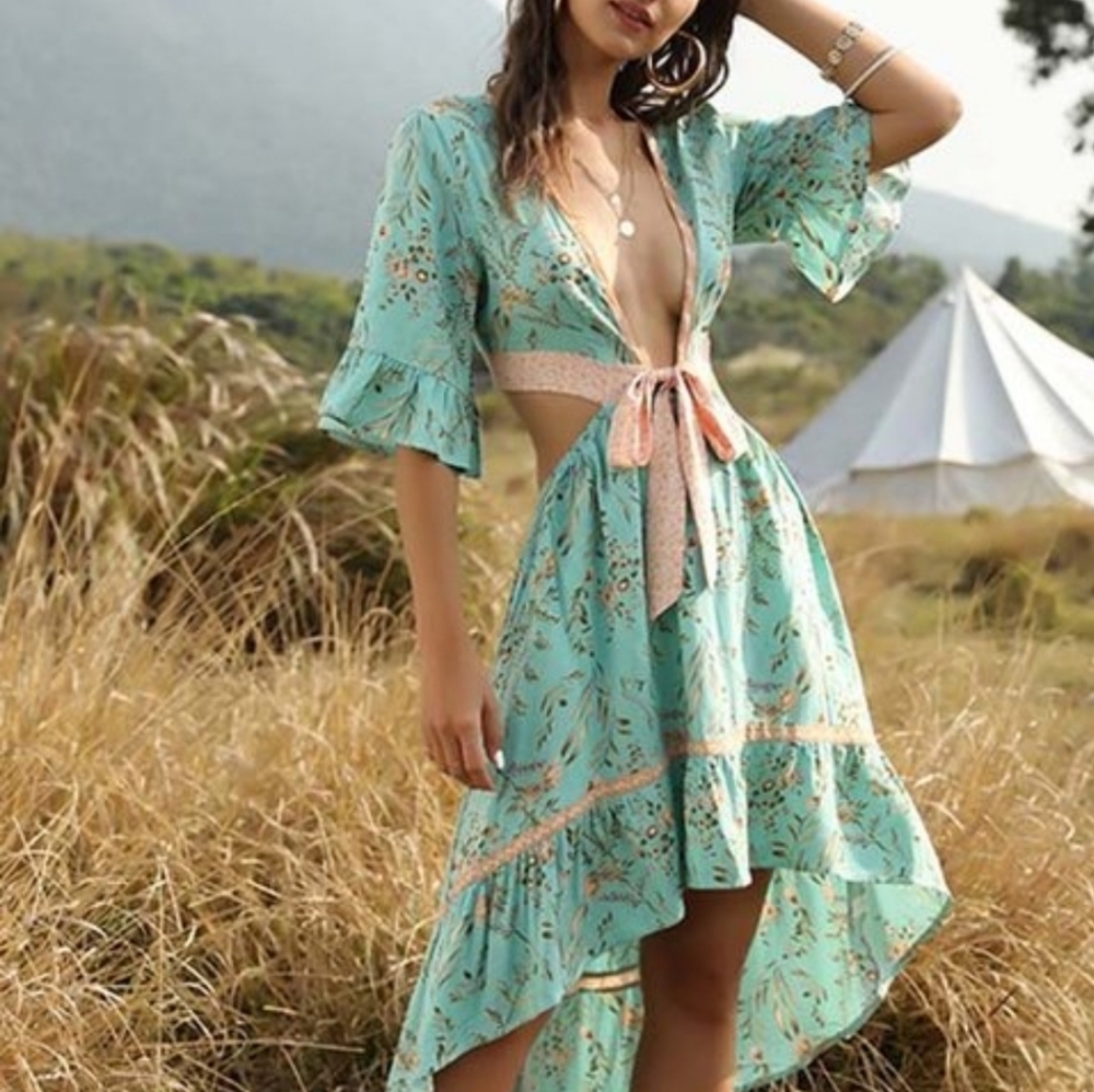 FESTIVAL READY HI-LO CUT-OUT DRESS❣